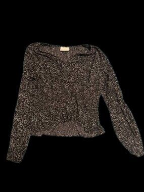 Universal Thread Women's Medium Long Sleeve Blouse